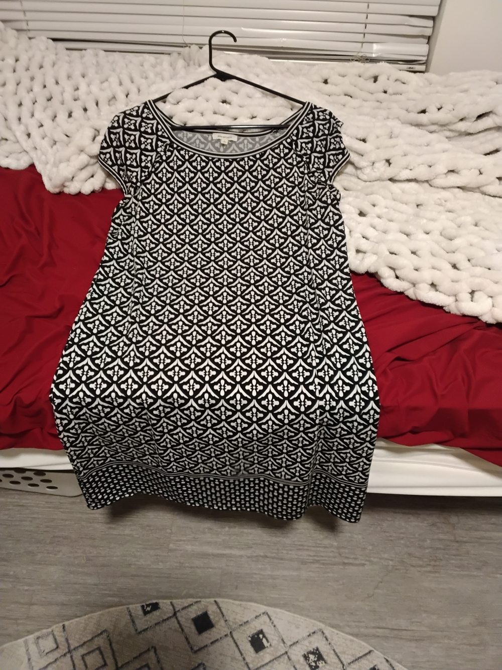 Black and White Patterned Cap Sleeve Dress - Women